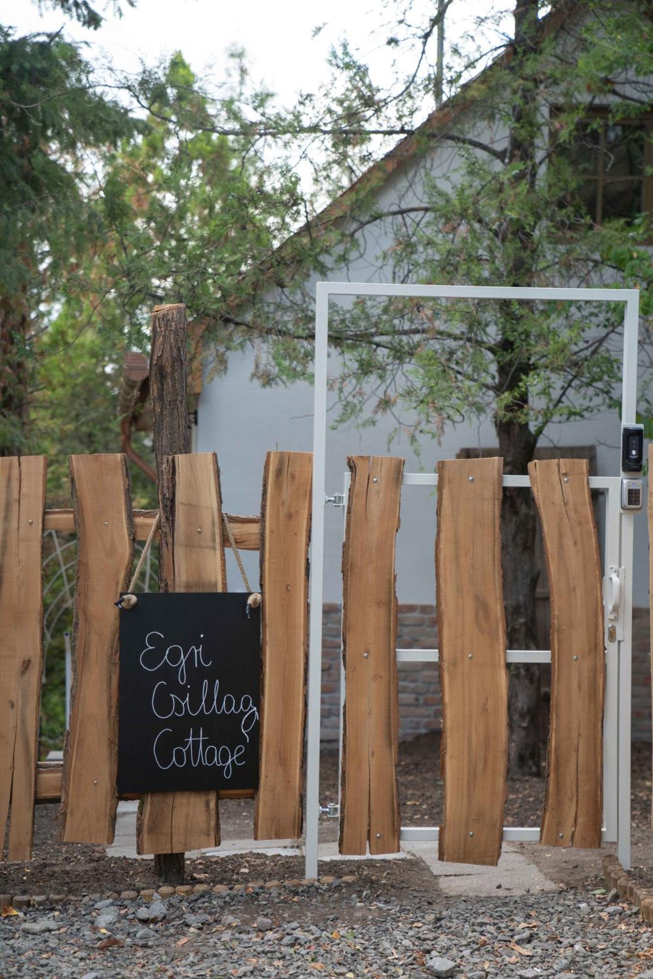 Egercottages - Csillag Cottage Екстер'єр фото